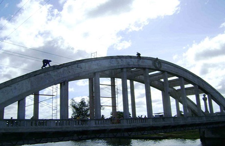 Reparan el histórico puente de la ciudad de Matanzas