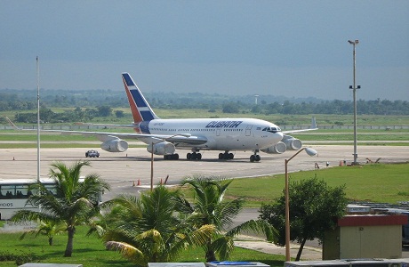 Aumentan los vuelos semanales entre La Habana y Lima