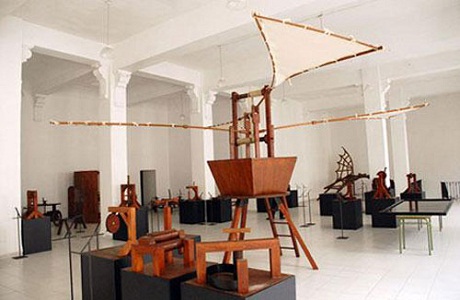 Exhiben muestra interactiva de Leonardo Da Vinci en La Habana