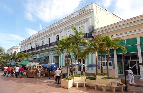 Restauran el Palacio de Blanco en Cienfuegos